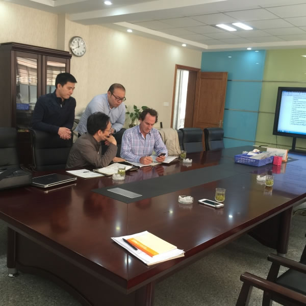 10_1_american-client-visited-haichang_1.jpg